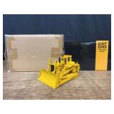 1/48 Caterpillar D10 Crawler NIB CCM