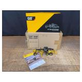 1/48 Caterpillar 16M Motor Grader NIB CCM