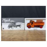 1/34 Mack AC Bulldog Dump Truck NIB 1st Gear