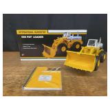 1/25 IH 560 Pay Loader NIB 1st Gear