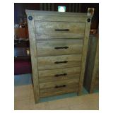 Ashley Furniture (5) Drawer Dresser