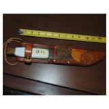 Field Knife in Leather Sheath