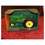 Ertl John Deere Model G Toy Tractor In Box