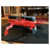 Ertl Case IH Toy Disk 1/16th Scale