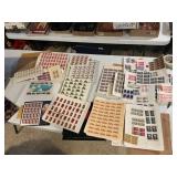 Vintage US Postal Stamps 13-32 Cent