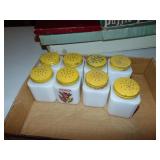 Vintage/Retro Made In USA Spice Set