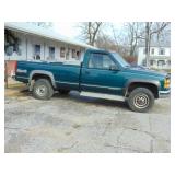 1998 GMC 2500 4X4 Pick Up Truck