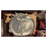 Meat Tray, Cutting Board, Cast Iron Baking Pan