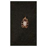 10k Gold Cameo Pendant w/Seed Pearls
