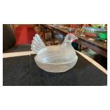 Vintage/Retro Indiana Glass Hen On Nest