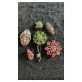 Lot Of Vintage Rhinestone Type Costume Brooches
