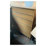 Kroehler Brand (5) Drawer Dresser