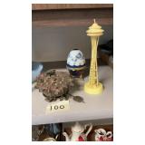 Worlds Fair Collectible, Mini Clock, Plus