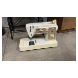Vintage Touch & Sew Singer Sewing Machine