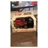 Ertl Die Cast Lawn Chief 1/16 Bank In Box