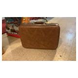 Vintage Escort American Locking Travel Suitcase