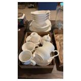 New Set Of Bianca Baroque Pattern Dishes