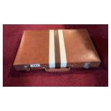 Vintage/Retro Backgammon Game With Case