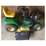 John Deere LT 166, no hood