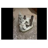 David Winter Snow Cottage 1984 Collectible...