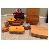 Mixed lot of 11 Longaberger woven wood baskets