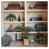 Mixed lot of Funk Wagnalls Encyclopedia Clock...