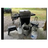Mixed lot Char-Broil Performance Gas Grill