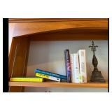 Mixed lot of Books and Home Decor