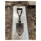 Folding Army Shovel