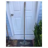 Garden hoe