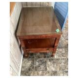 End table