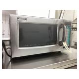 Commercial Microwave Oven