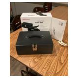 Locking latch cash box