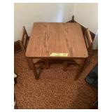 Childï¿½s Table and Chairs