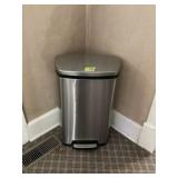 Stainless Steel Trash Can 26.5ï¿½