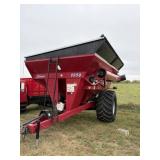 Demco 1050 Grain Cart