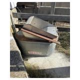 Ideal water Tank and Stainless Steel sow Feeder