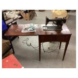 Singer Sewing Machine, Cabinet & Accessories