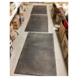 (3) 32.5ï¿½x 54ï¿½ Stand n Comfort Rubber Mats