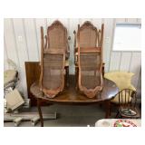 Table w/ four chairs & leaf