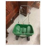 Scottï¿½s spreader