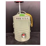 Metal Drinking Water Can