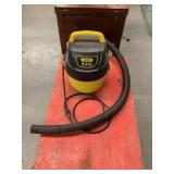 Stanley 1.5 Hp Wet/dry vac