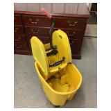 Rubbermaid Mop Bucket