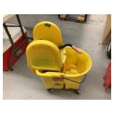 Rubbermaid Mop Bucket