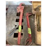24ï¿½ Pipe Wrench & Wrench