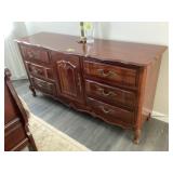 Dresser 64ï¿½ x 18ï¿½ x 32ï¿½