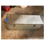 Military wood trunk 28.25ï¿½x9.5ï¿½x10ï¿½