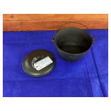 Martin Stove & Range Cast Iron Bean Pot #7 Three