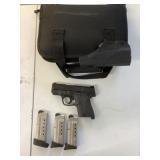 Smith & Wesson MP40 Shield .40 Cal w/ 3 clips,
